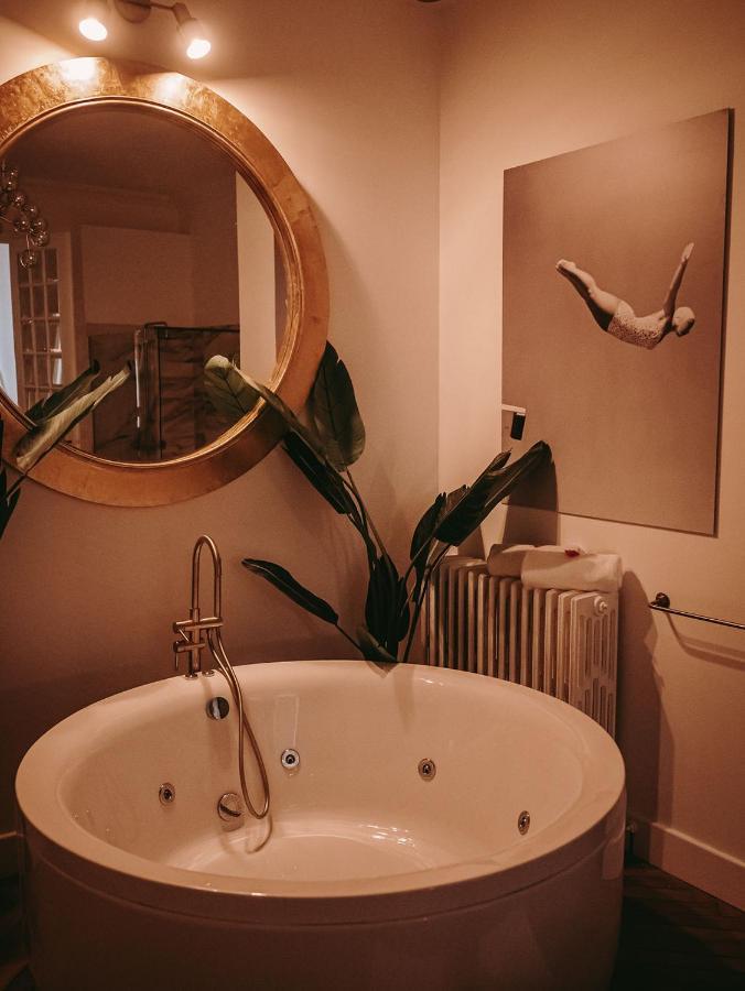 Maison Marie-Astrid, Suite avec Balnéo privée Burdeos Exterior foto